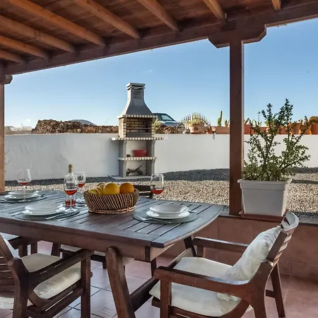 Almar Villa Tinajo Exterior photo